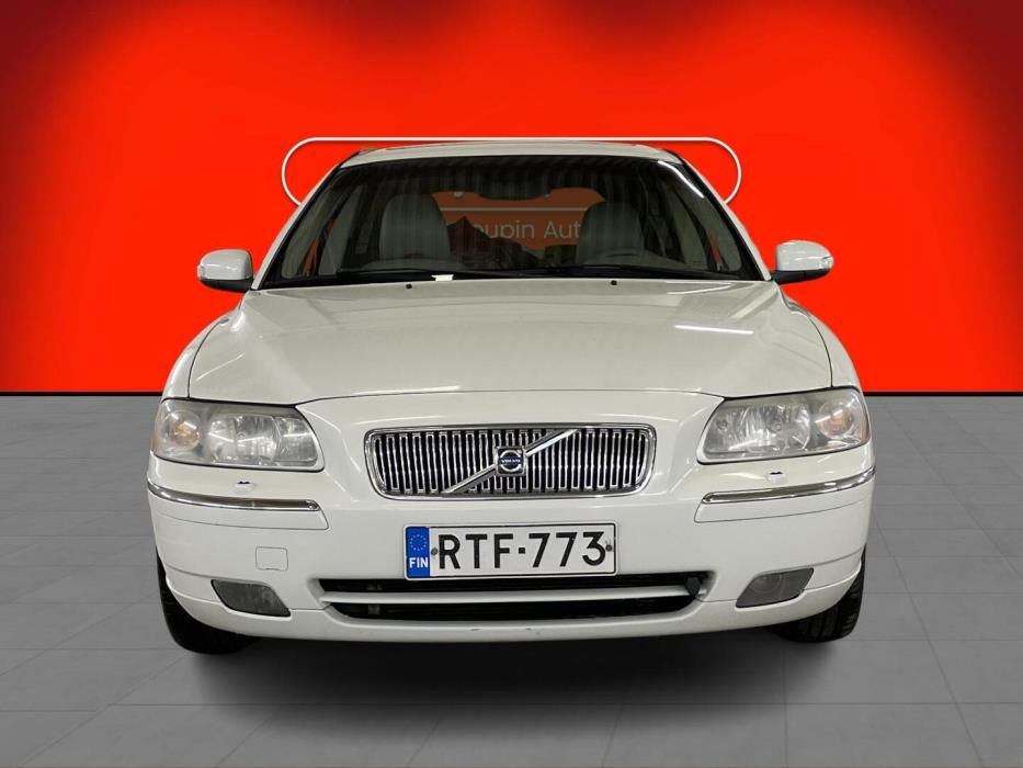 VOLVO V70 2006