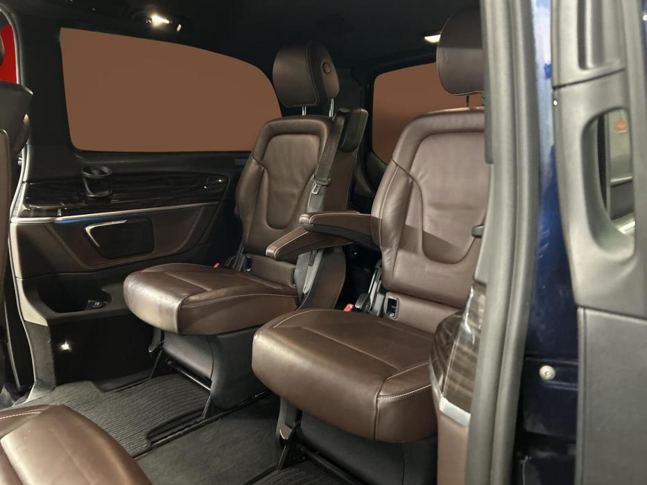 MERCEDES-BENZ V 2015