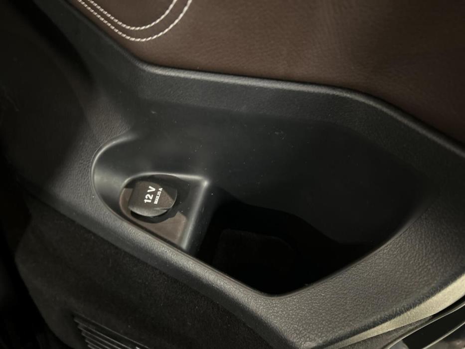 MERCEDES-BENZ V 2015