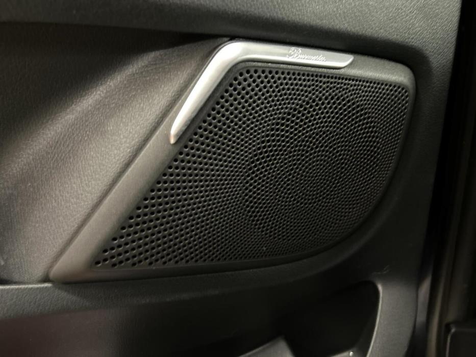 MERCEDES-BENZ V 2015