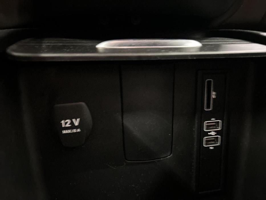 MERCEDES-BENZ V 2015