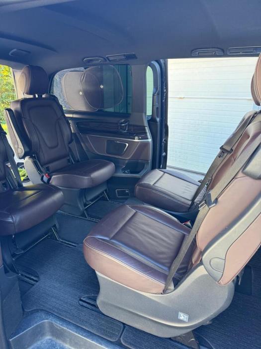 MERCEDES-BENZ V 2015