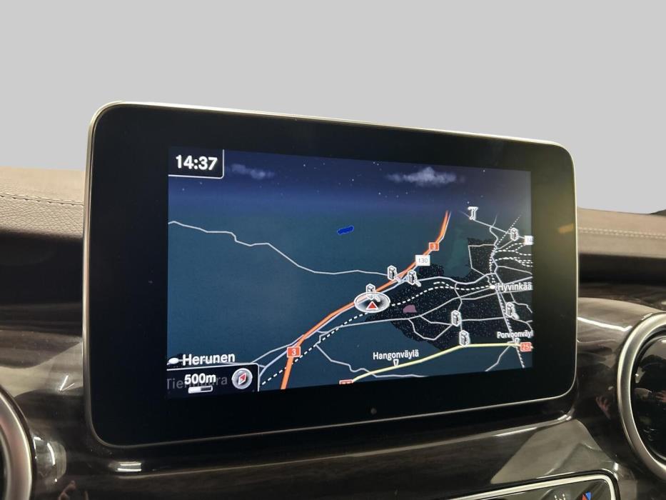 MERCEDES-BENZ V 2015