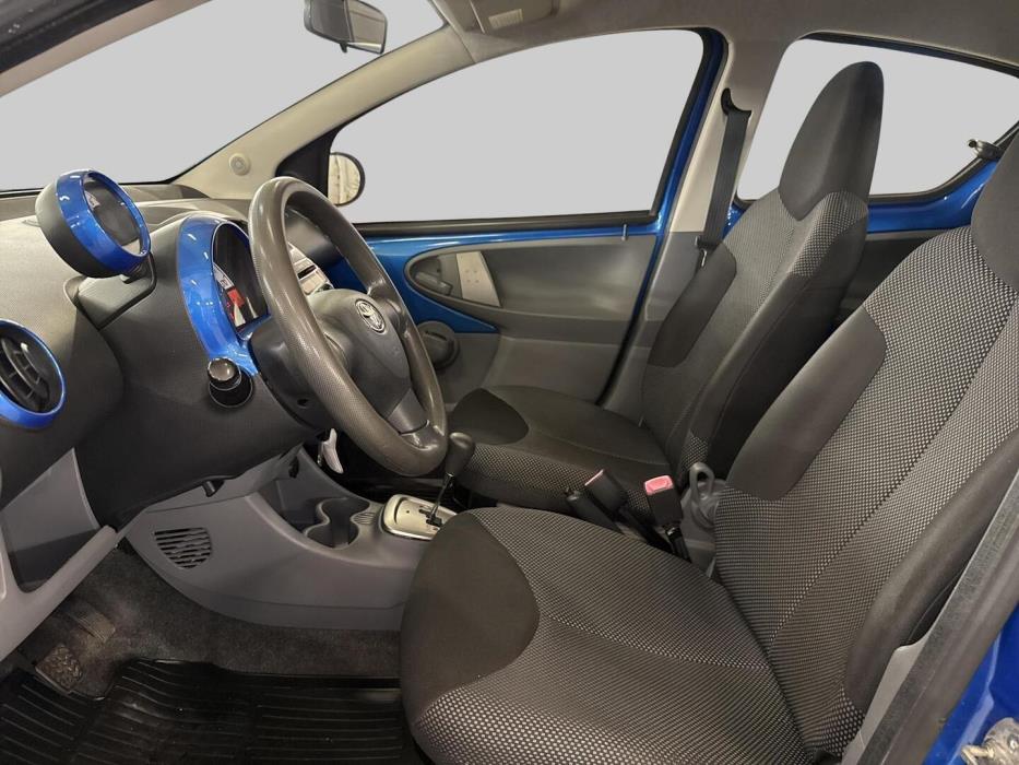 TOYOTA AYGO 2010