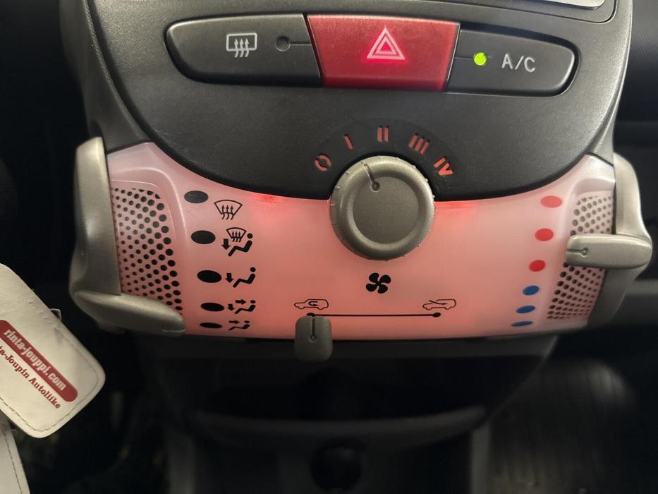 TOYOTA AYGO 2010