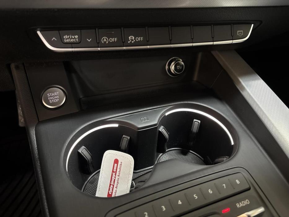 AUDI A4 2017