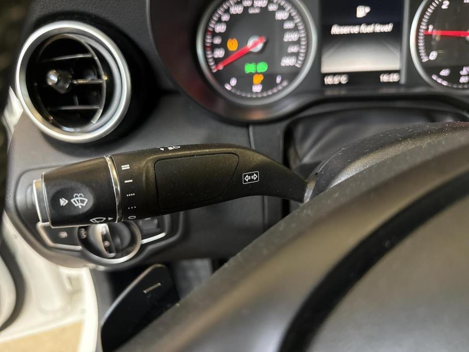 MERCEDES-BENZ C 2015