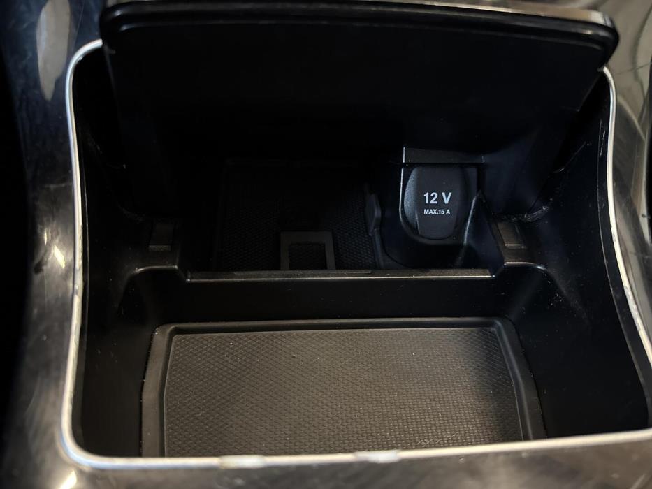 MERCEDES-BENZ C 2015