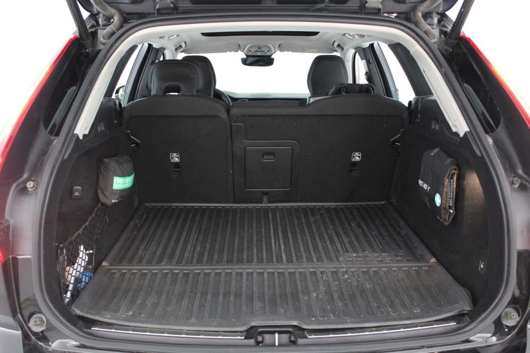 VOLVO XC60 2022