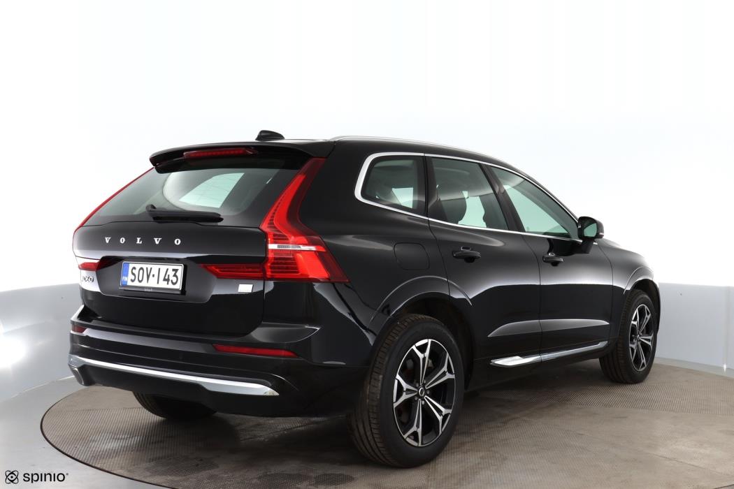 VOLVO XC60 2022
