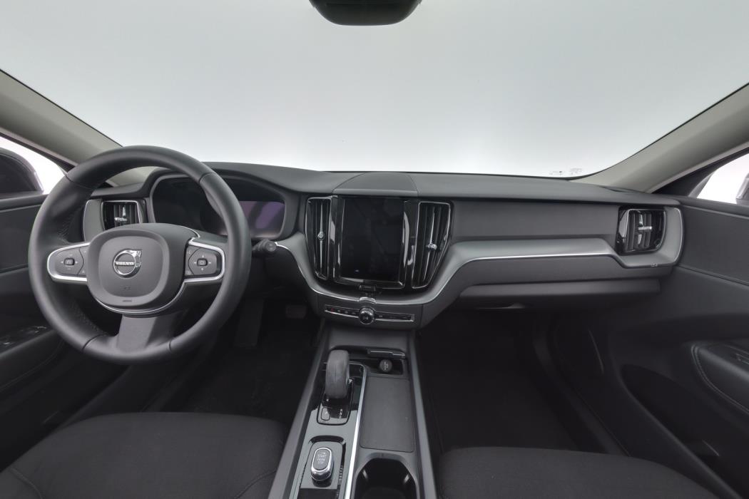 VOLVO XC60 2022