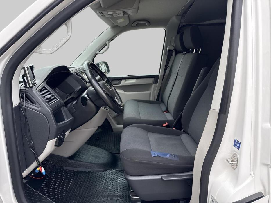 VOLKSWAGEN Transporter 2018