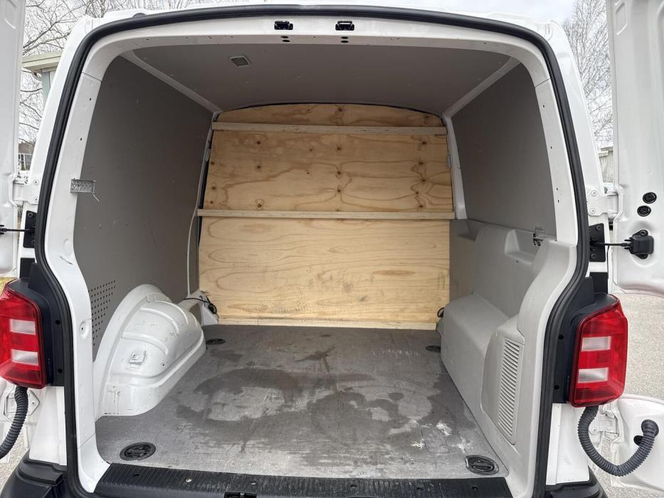 VOLKSWAGEN Transporter 2018