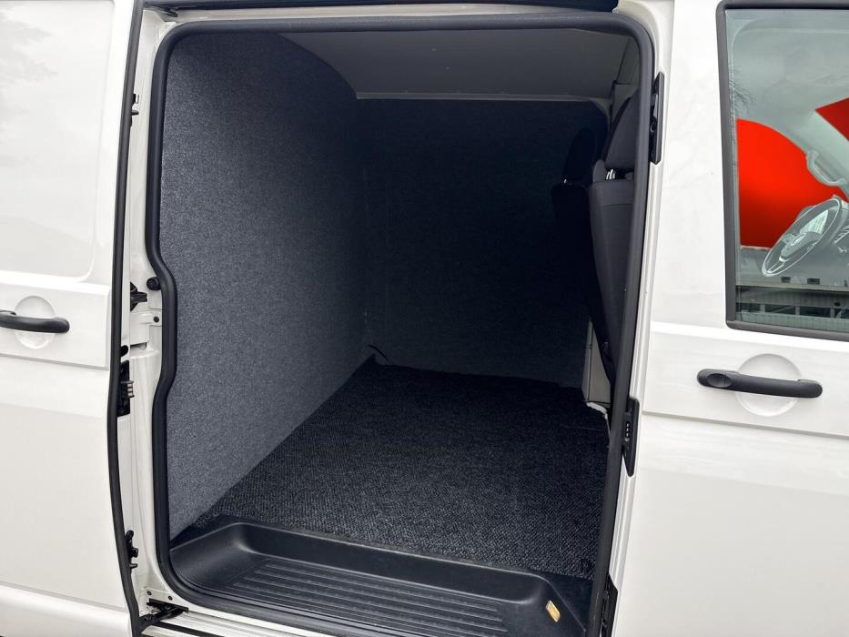 VOLKSWAGEN Transporter 2018