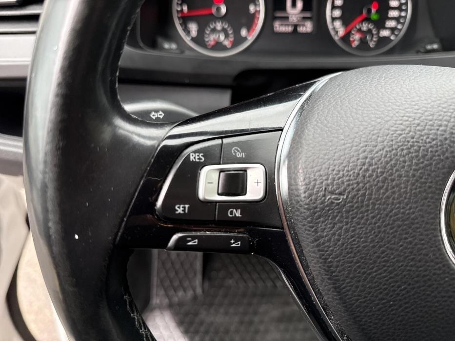 VOLKSWAGEN Transporter 2018