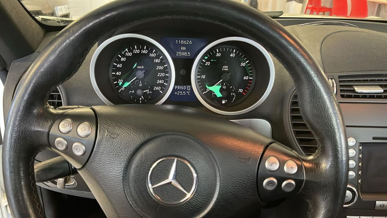 MERCEDES-BENZ SLK 2004