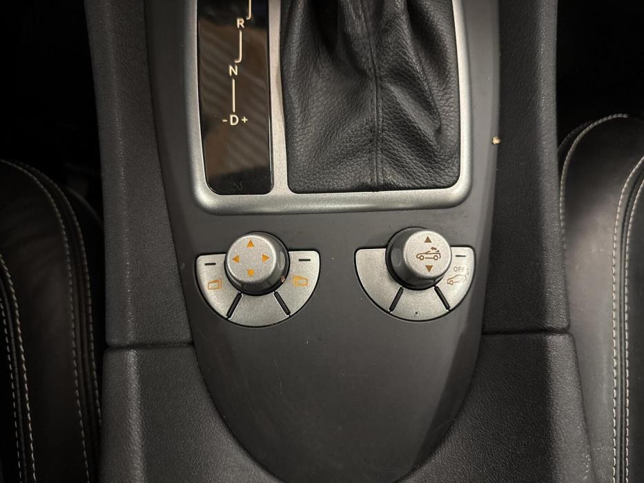 MERCEDES-BENZ SLK 2004