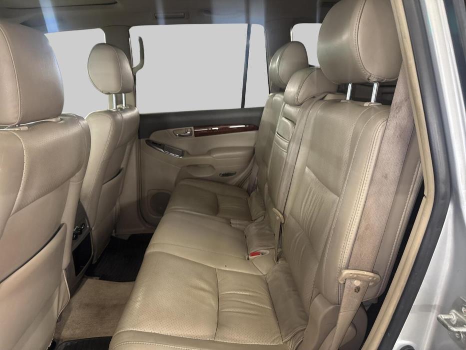 TOYOTA Land Cruiser 2004