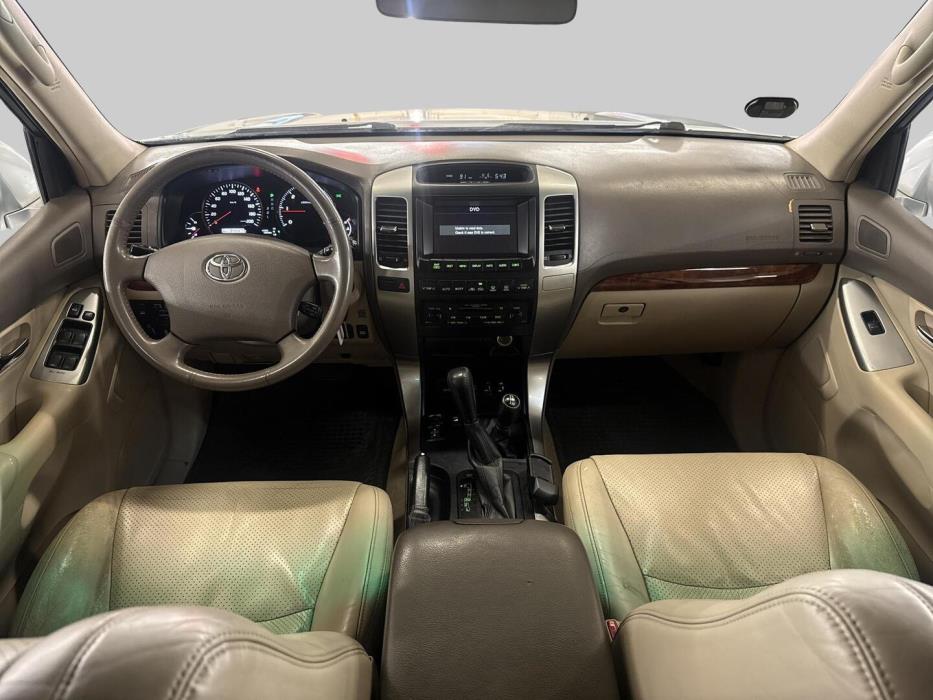 TOYOTA Land Cruiser 2004