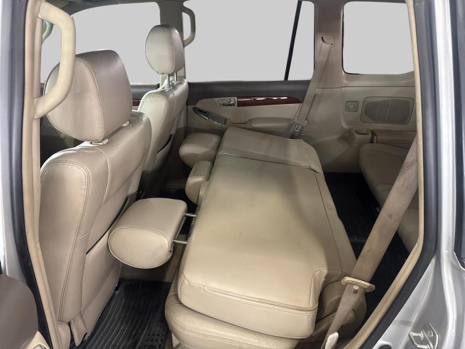TOYOTA Land Cruiser 2004
