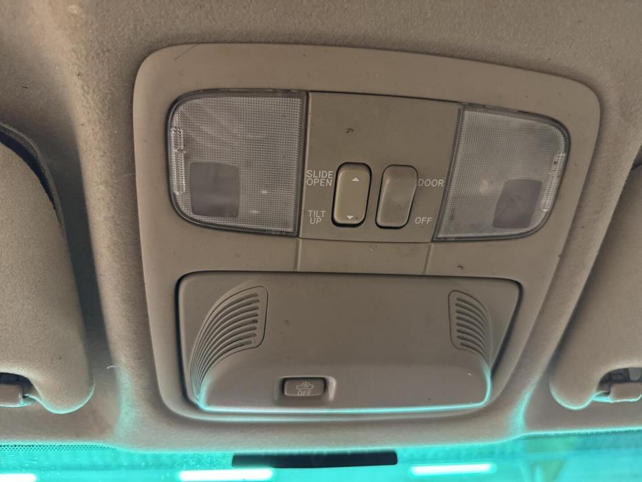 TOYOTA Land Cruiser 2004