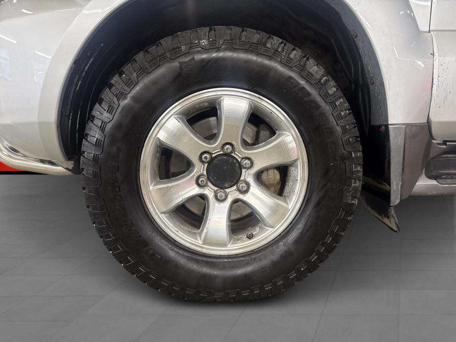 TOYOTA Land Cruiser 2004
