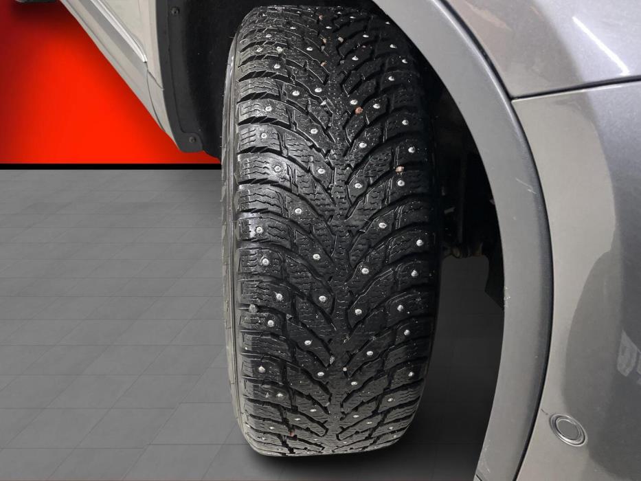 VOLKSWAGEN Tiguan 2012