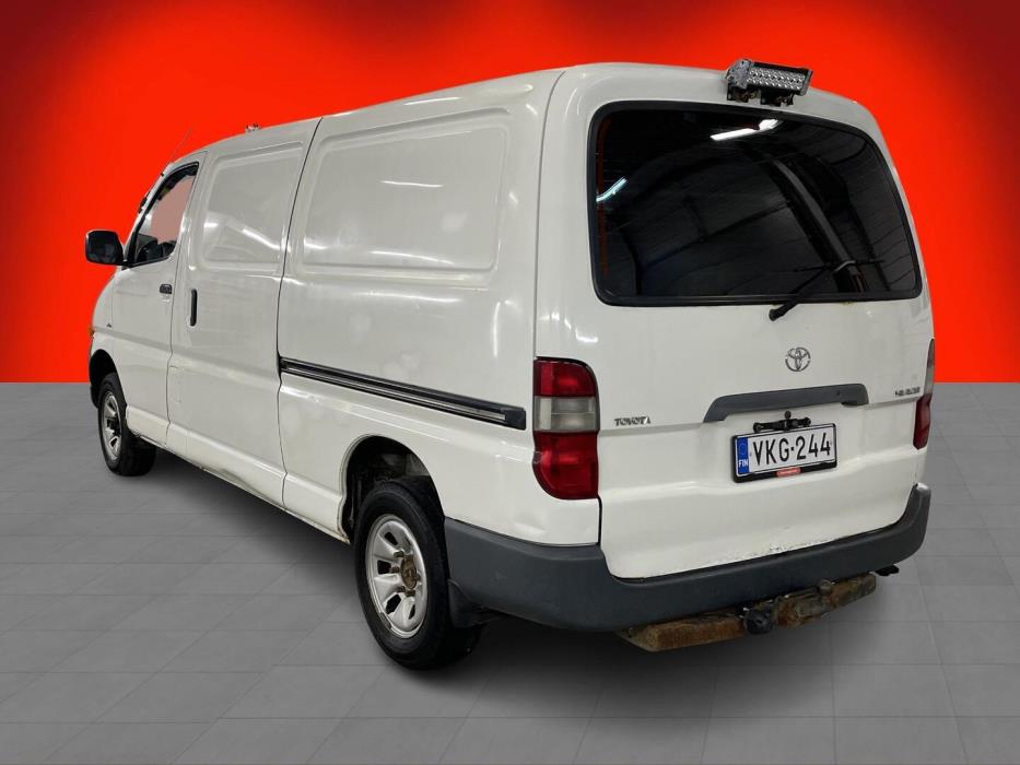 TOYOTA Hiace 2004