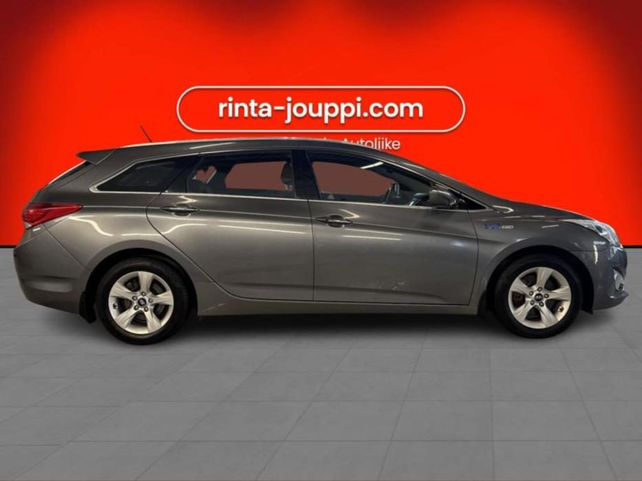 HYUNDAI i40 Wagon 2015