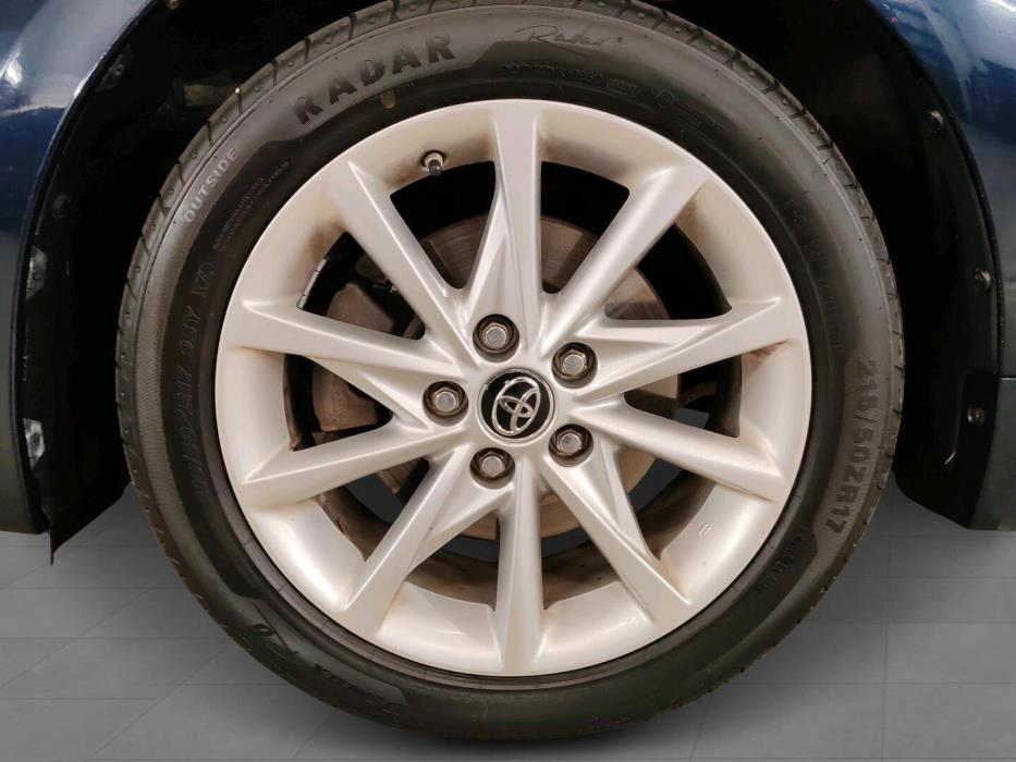TOYOTA Prius 2017