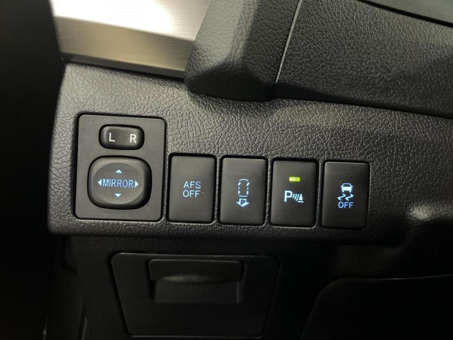 TOYOTA Auris 2014