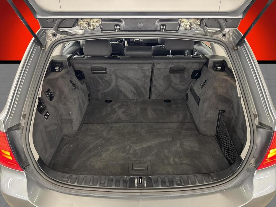 BMW 320 2011