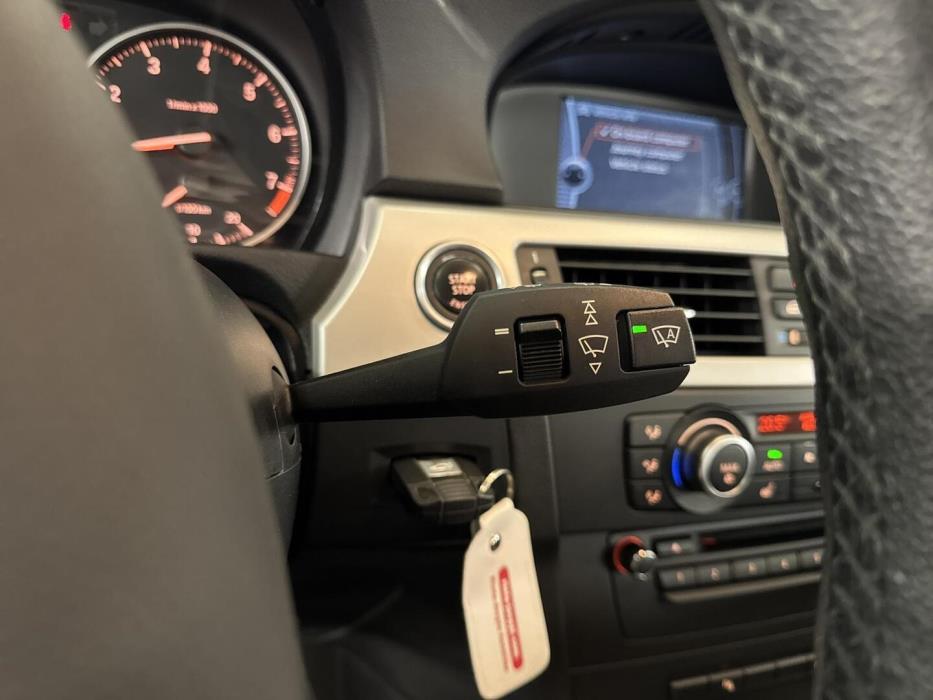 BMW 320 2011