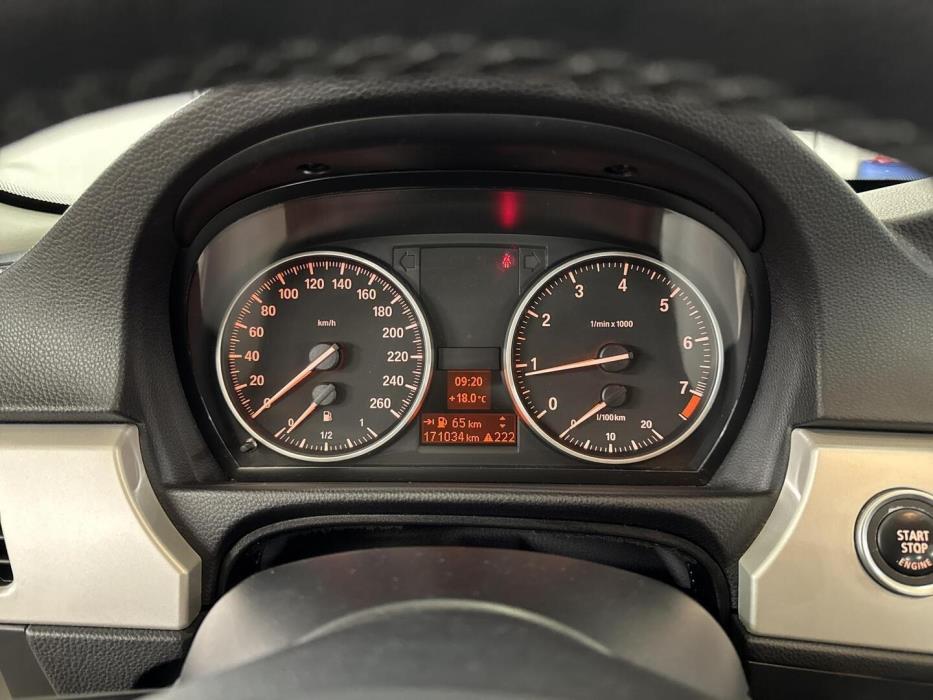 BMW 320 2011