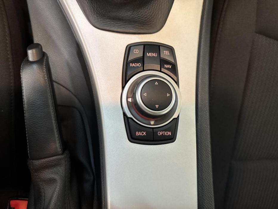 BMW 320 2011