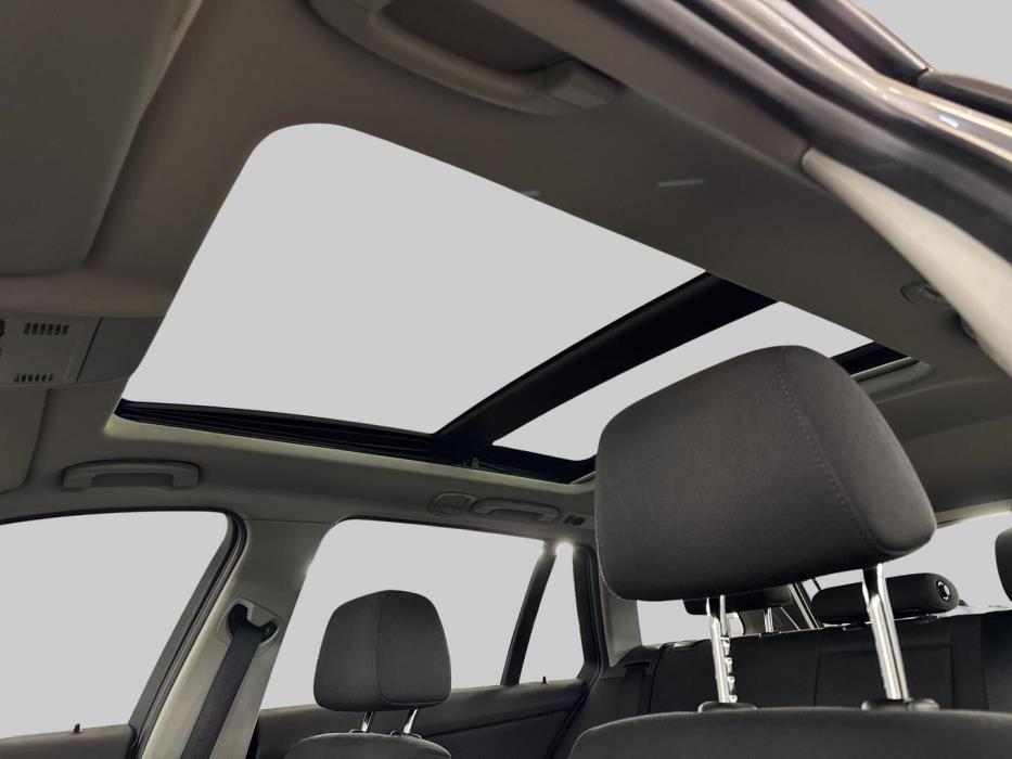 BMW 320 2011