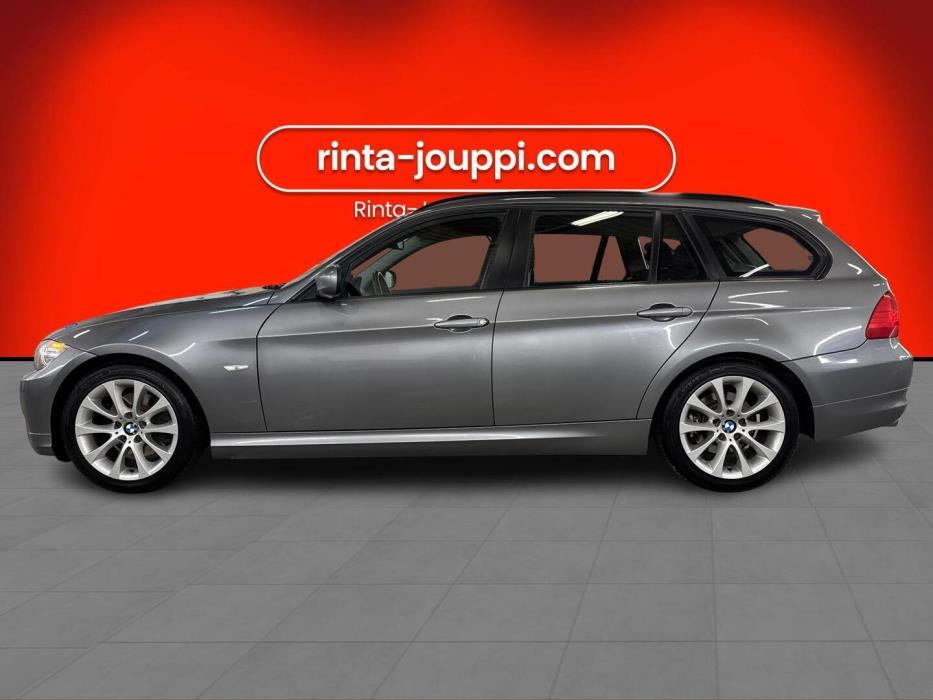 BMW 320 2011
