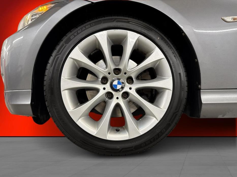BMW 320 2011