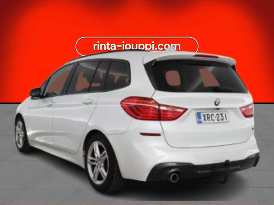 BMW 218 2022