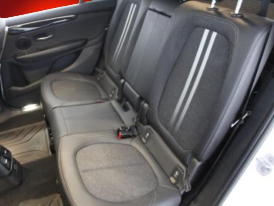 BMW 218 2022