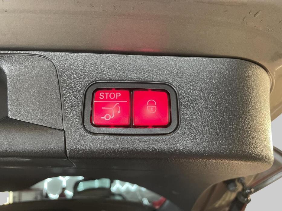 MERCEDES-BENZ EQB 2022