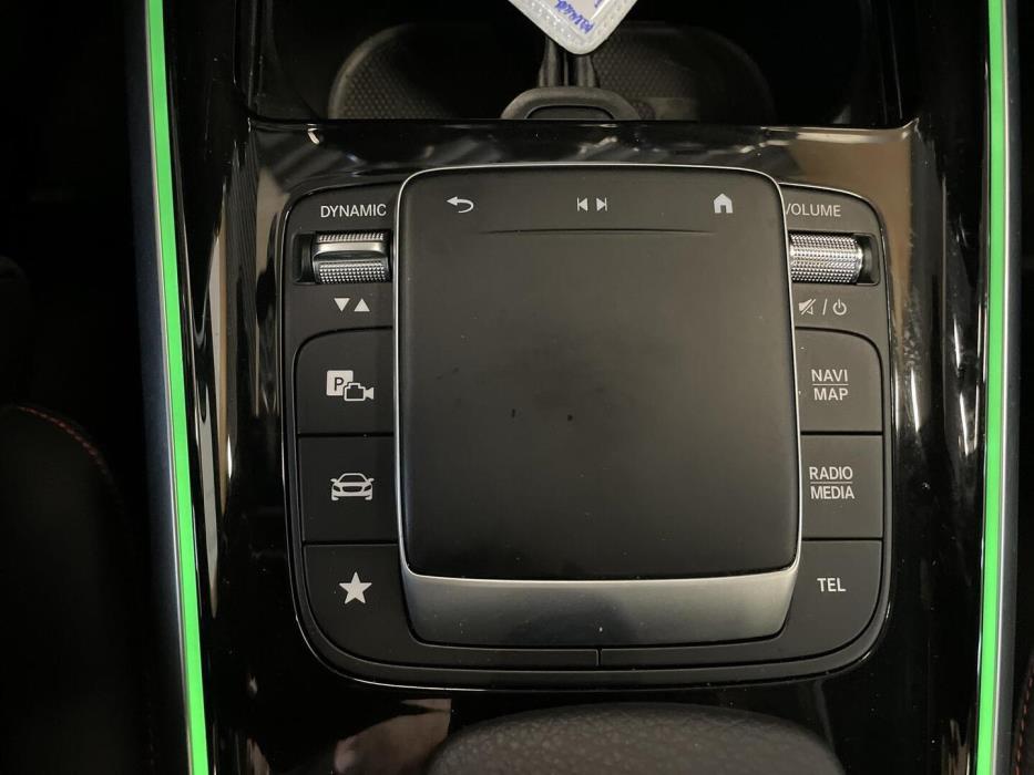 MERCEDES-BENZ EQB 2022