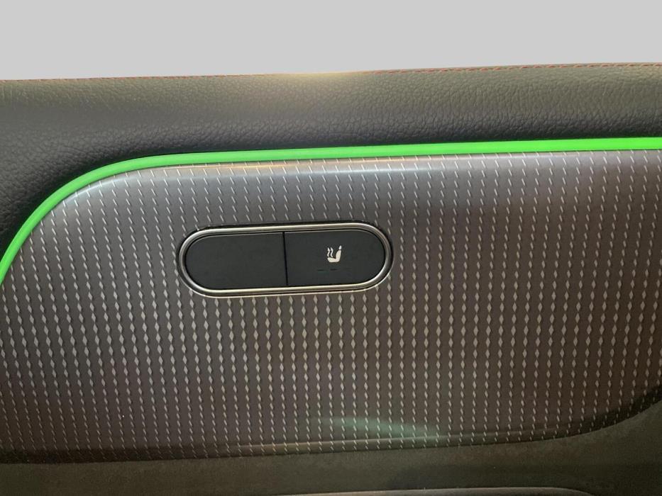 MERCEDES-BENZ EQB 2022