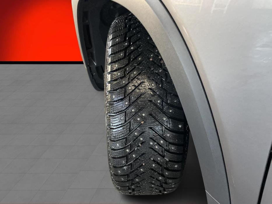 MERCEDES-BENZ EQB 2022