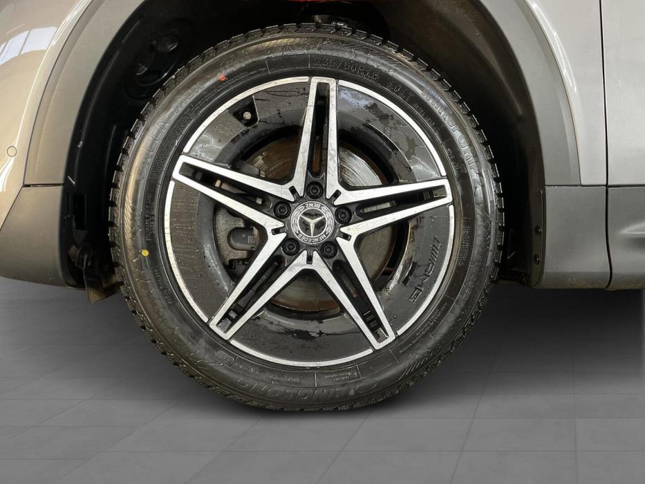 MERCEDES-BENZ EQB 2022