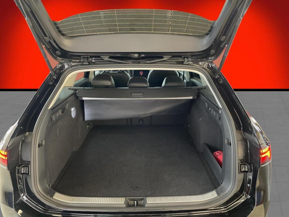 VOLKSWAGEN PASSAT 2025