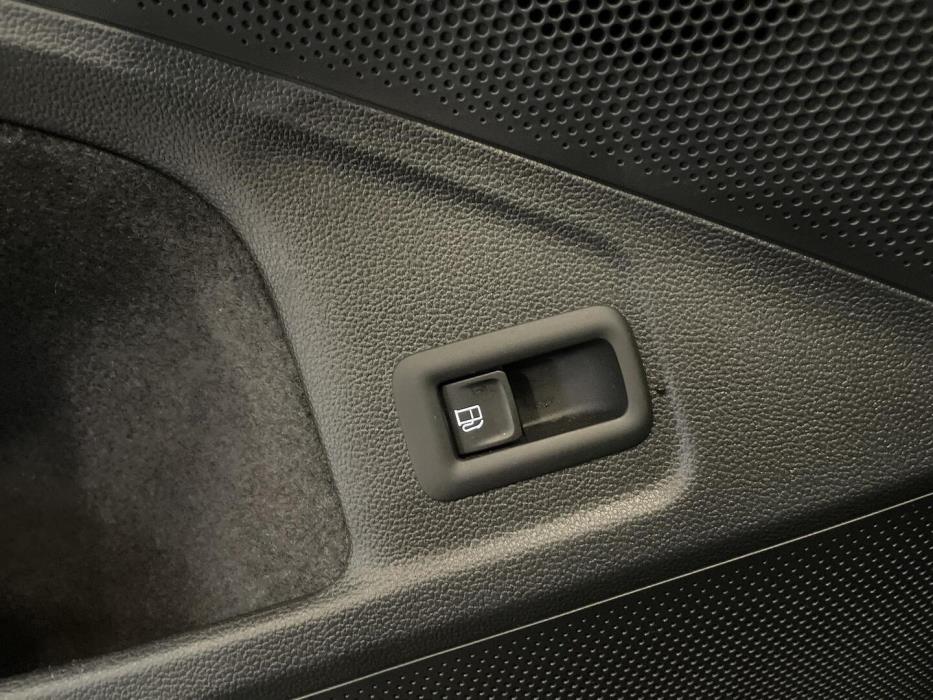 VOLKSWAGEN PASSAT 2025