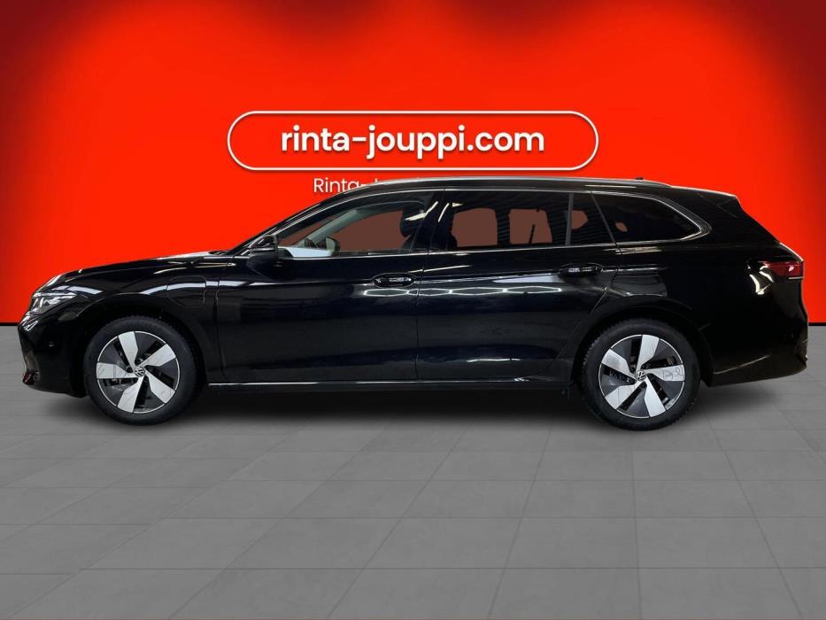 VOLKSWAGEN PASSAT 2025