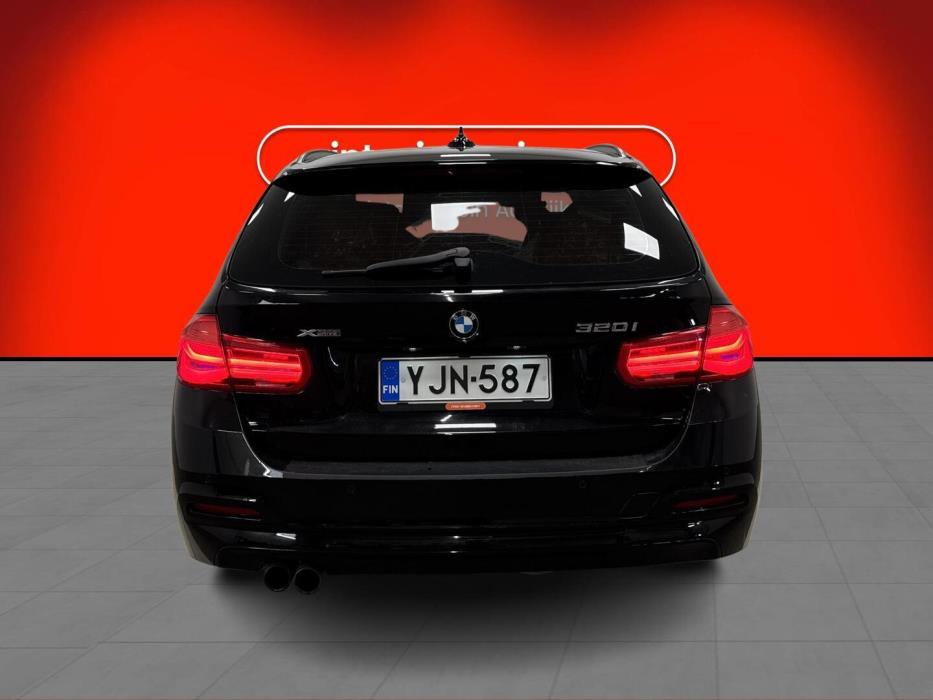 BMW 320 2017