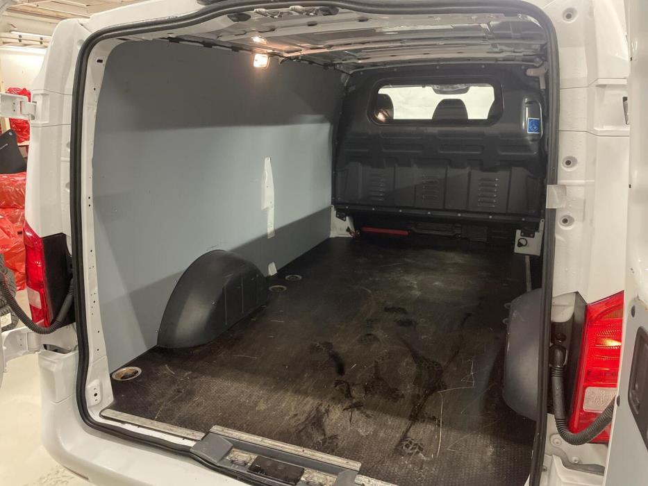 MERCEDES-BENZ Vito 2022